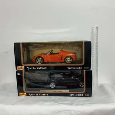 Maisto 1:18 car models