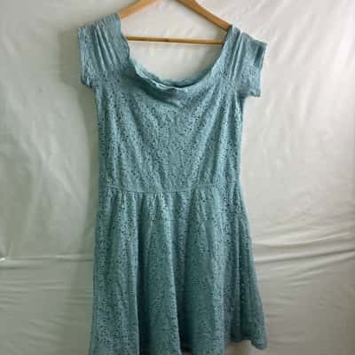 Hollister Womens  Size L Casual Dress / Floral Dress / Short Sleeve Dress  Blue 