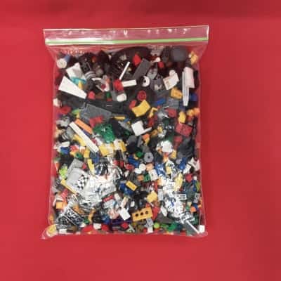 1 kilo mixed bag of LEGO Bag # 1
