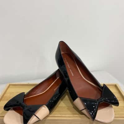 Marc Jacobs Womens  Size 39 Beige / Black  