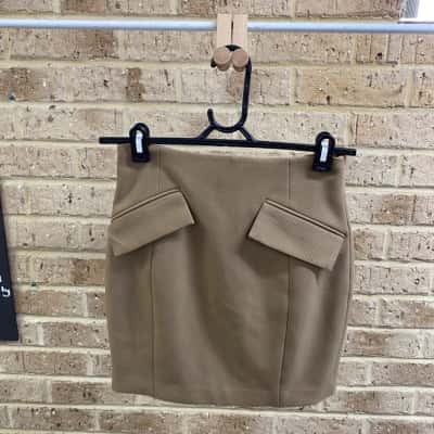 Sheike Womens tan skirt  Size 6 