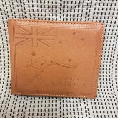 Men's light tan excellent condition Australian kangaroo leather wallet