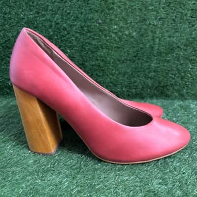 Witchery Salmon Pink Heels Size 42