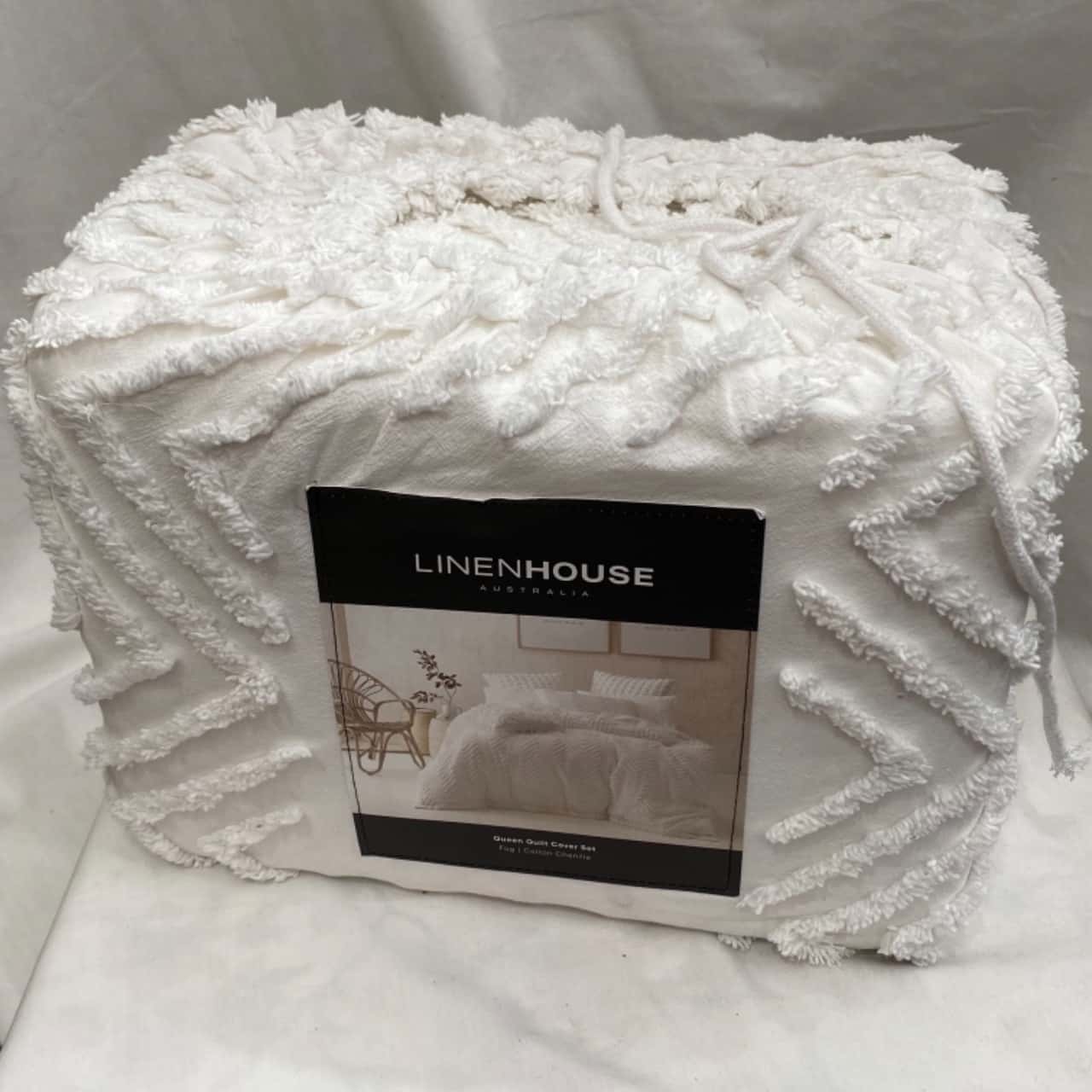 BNWT LINEN HOUSE QUEEN SIZE BEDSPREAD DOONA COVER QUILT WHITE COTTON