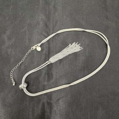 Womens Silver Plate one 54cm Knot Drop Necklace