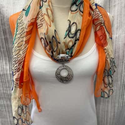  Women’s Size One Size Scarf Multicoloured / Orange 