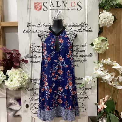 Tigerlily Brand! 100% RAYON STUNNING EYE-CATCHING FLORAL PATTERN DRESS! Womens  Size 12 Floral Dress / Mini Dress / Short Sleeve Dress  Blue / Floral / Pattern 
