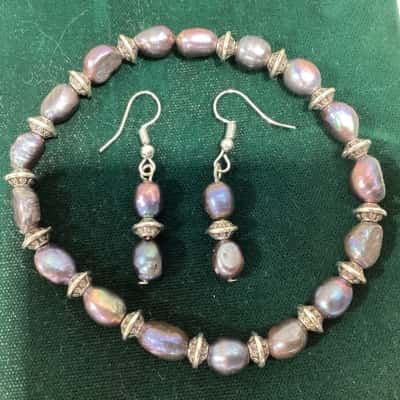  Womens Lavender Baroque Pearl Bracelet & Earring Set