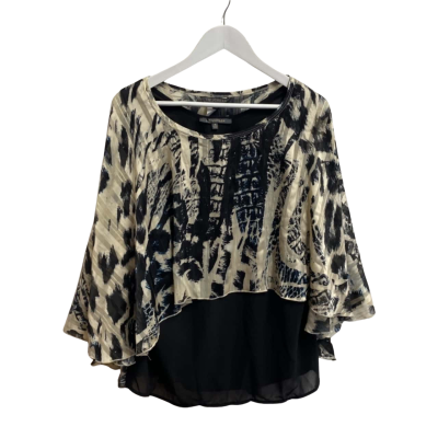 Liz Jordan Womens  Size 16 Cape Overlay Top Ivory  / Pattern 