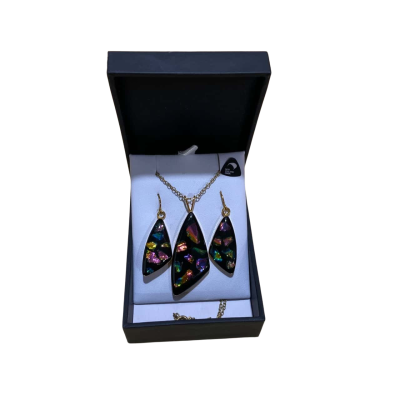  Womens Earrings / Necklace Multicoloured Made in New Zealand