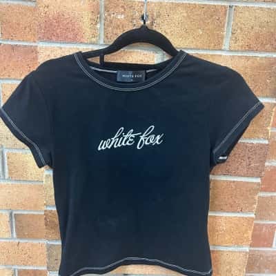 White Fox Womens  Size S Black  Tee 