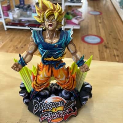 Dragon Ball Fighterz Goku statue
