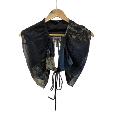 Tiger Mist Womens  Size M Maddox Top Paisley