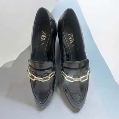 Zara Womens  Size 37 Black  patent loafer 