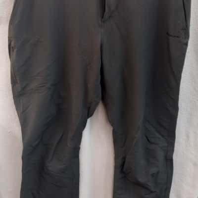 Macpac Womens  Size 16 Straight Leg Pants Grey 