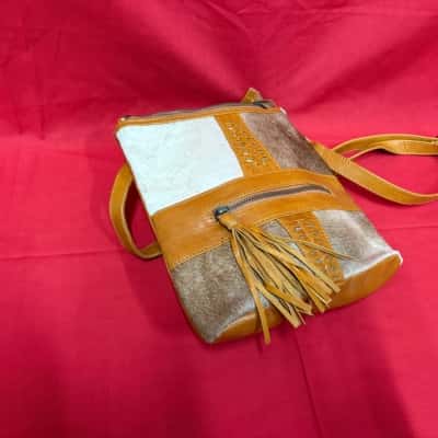  Women's Tan French Leather Cross Body Bag 