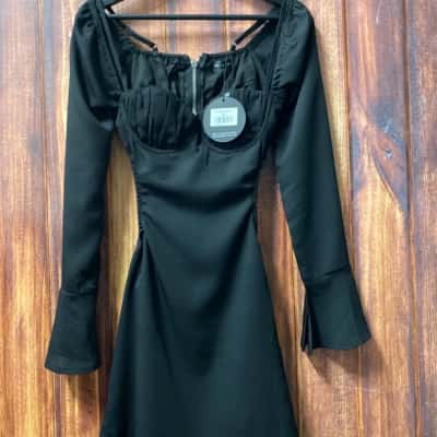 White Fox  Size M Black  dress new 