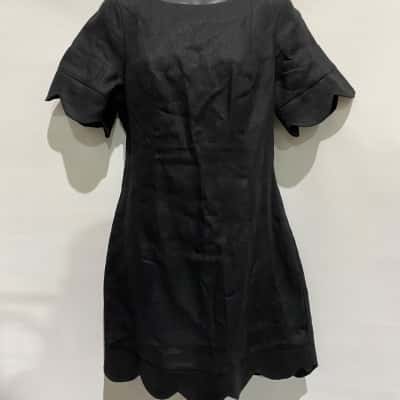 SEED HERITAGE LITTLE BLACK DRESS Scallop design on sleeves and hem Size 8 