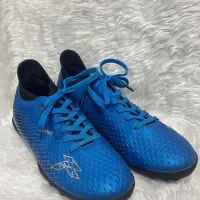  Mens  Size 7 Soccer shoes Blue / Yellow 