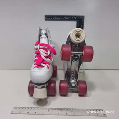 StarFire 500 Roller Skates Size 38 White Pre Owned 