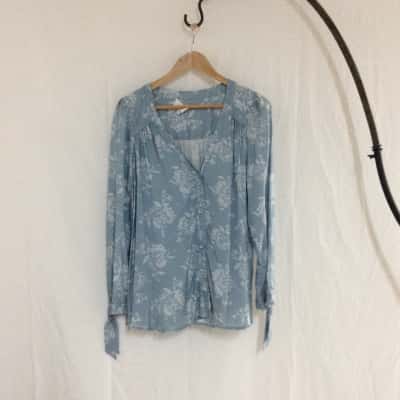 Steele Women's  Size M Blouse Blue / Floral / White 