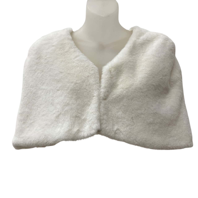 Miss Anne Faux Fur Cape in White Size S/M