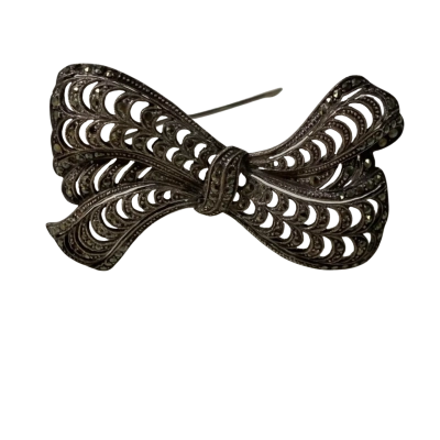 Silver 925 Marcasite Bow Brooch (1 Stone Missing)