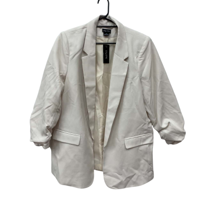 City Chic Women's Blazer - Cream - Size M - NWT