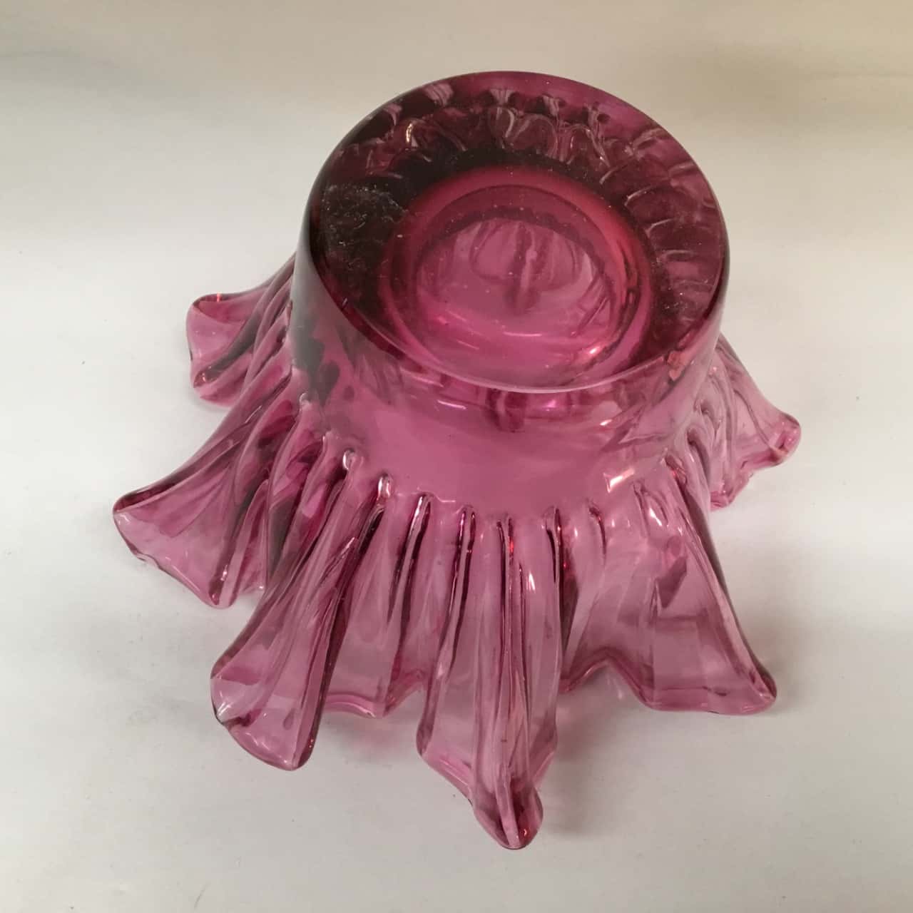 Vintage Ruffled Dish Raspberry Vintage Art Glass Ruffled Bowl Cranberry Pink Approx 12cm high(s ...