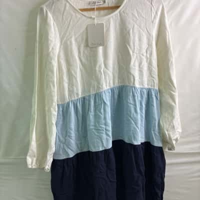 Delilah Womens Size 8 Casual Dress / Long Sleeve Dress Blue / White BNWT