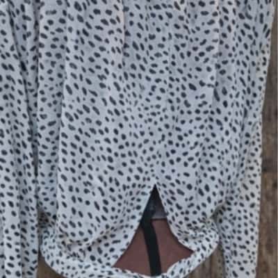 Pink Diamond Womens  Size M Long Sleeve Shirt Black  / White 