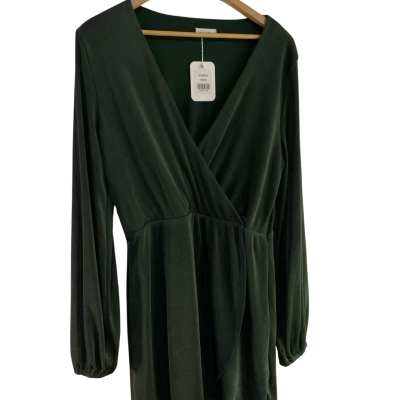 Fayt label Asta dress pine size 12