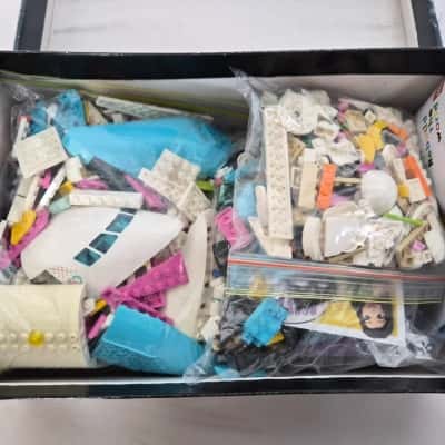 Lego - mixed in a box 