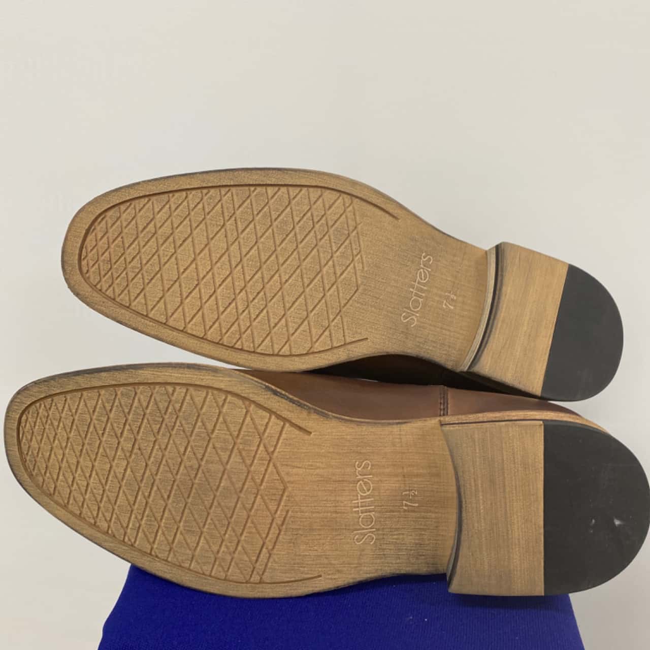 Slatters Mens Size 7.5 Brown (s)