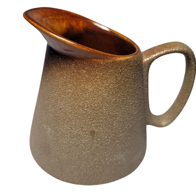Safari jug by Dana