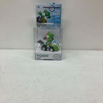 Mario Kart Wii Yoshi Tony 2-in-1 Racer/Pull Back Micro Racers