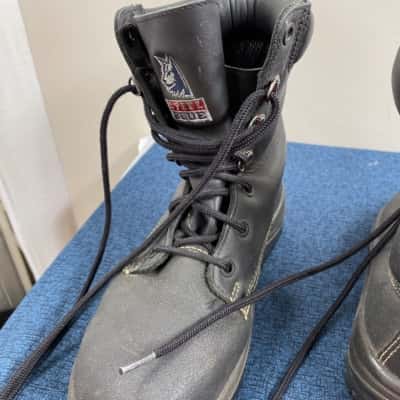 Steel Blue Mens  Size 5 Boots Black  with steel toes 