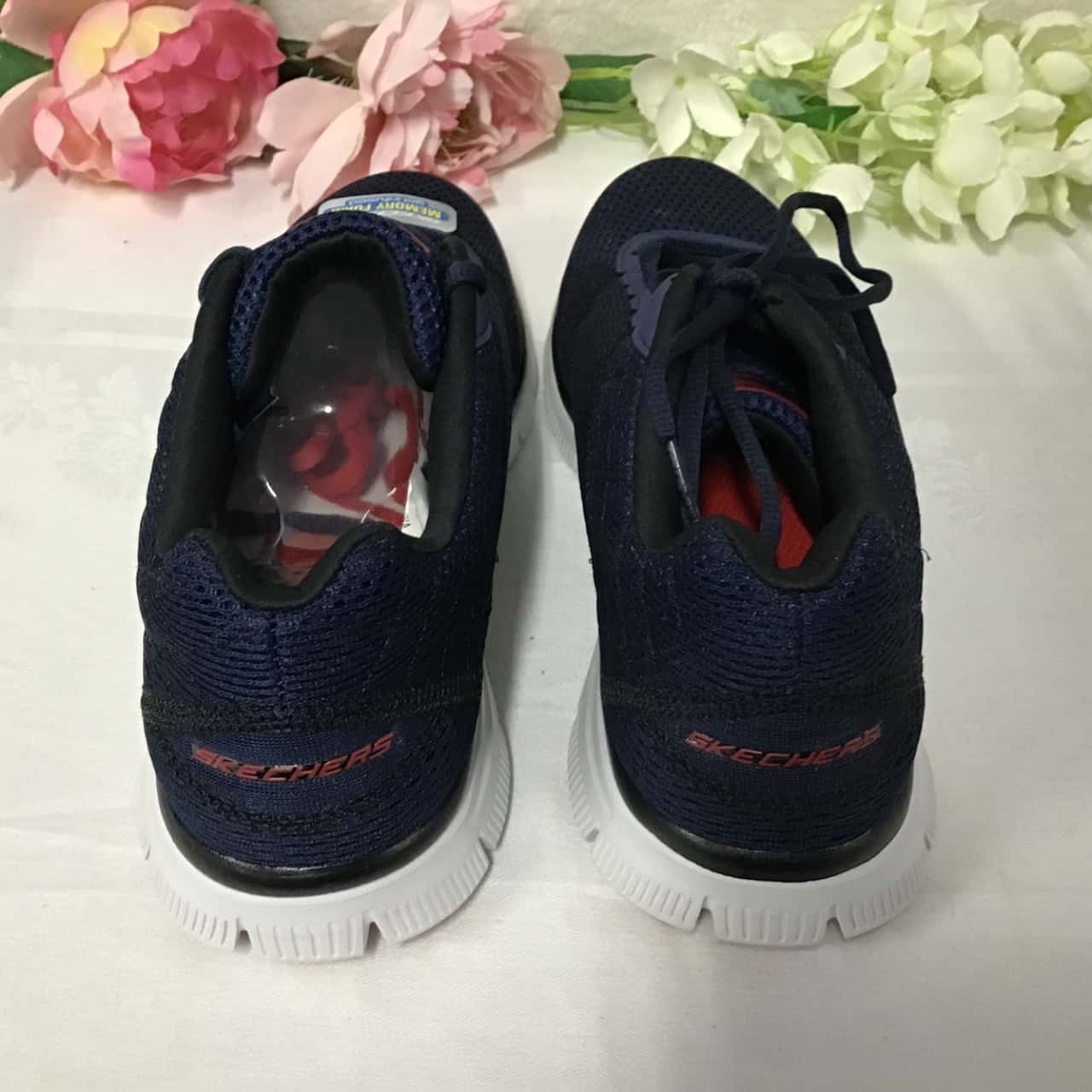 Skechers Memory Foam Gel-infused Mens Size 9 Navy Blue / Red 