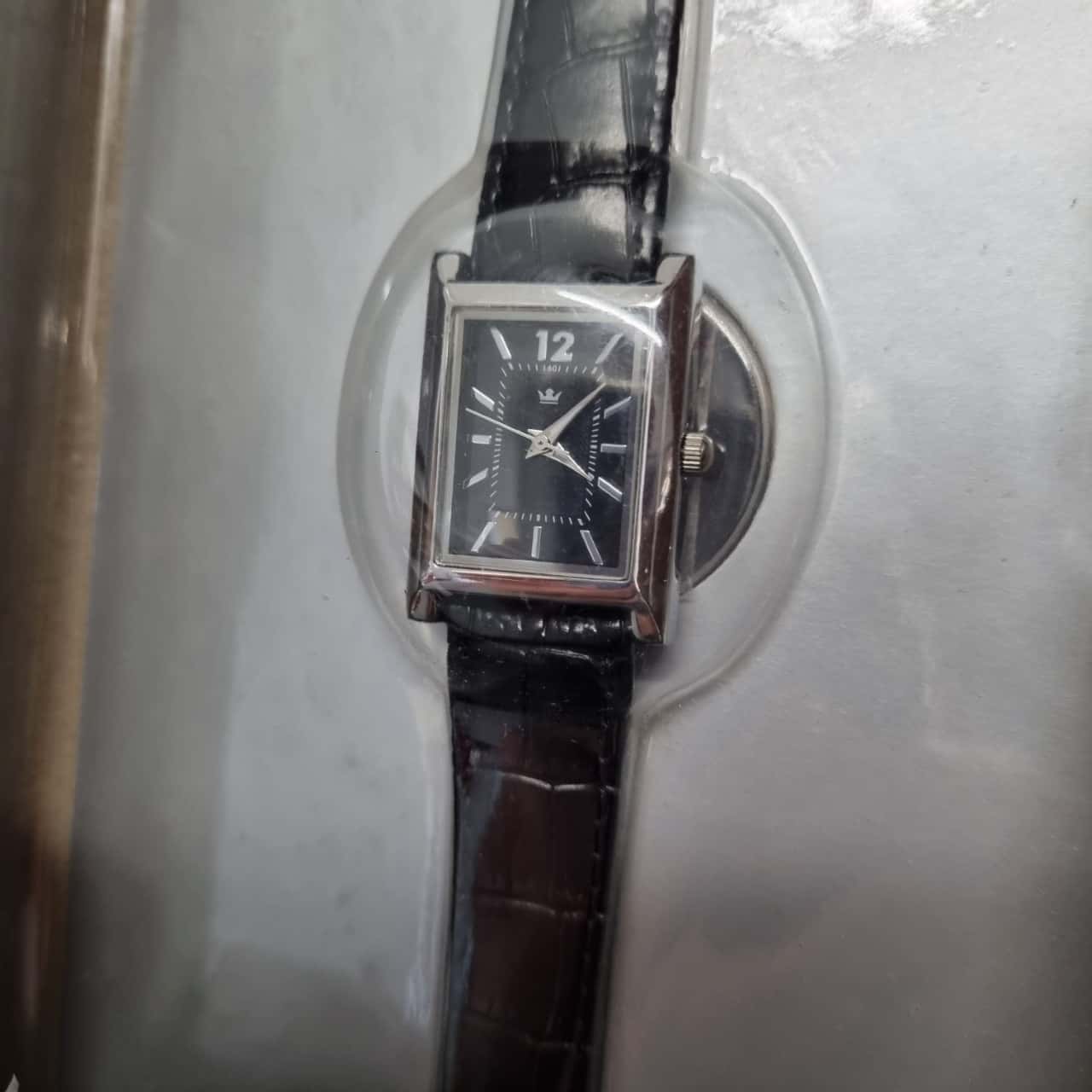 REDUCED! Womens Black Watch Sempre - As New