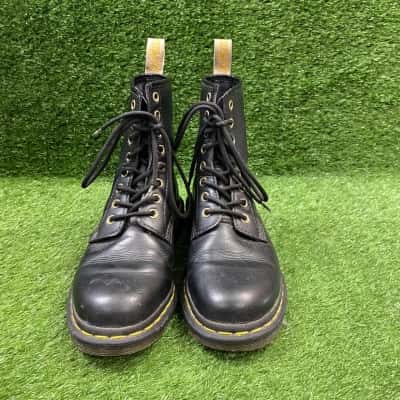 Doc Martens Boots Black Size 6M