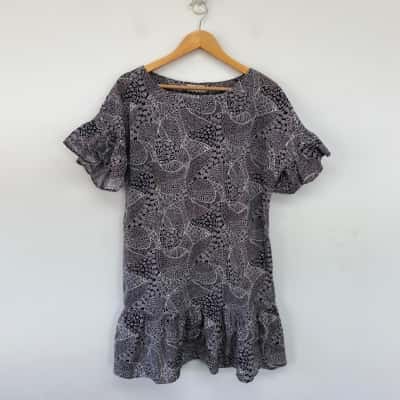 Printed NT Black White Pattern Short SLeeve Mini Dress  Size 12 