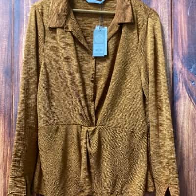 Katies  Size XL rust colour top new 