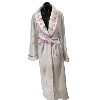Millers dressing gown Size XL Red / White 