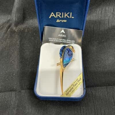 Ariki New Zealand Paua Shell Bird Brooch