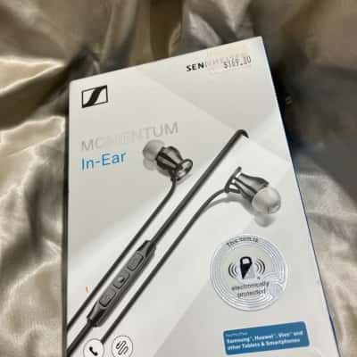Sennheiser Momentum in ear Headphones