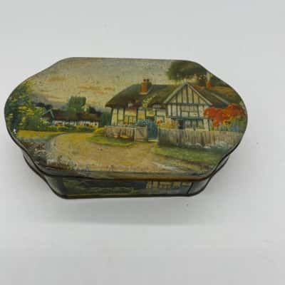 Vintage Griffiths Sweets Tin [B#3]
