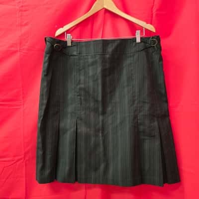 Rockmans Womens  Size 18 Box Pleat Business Skirt $59.99