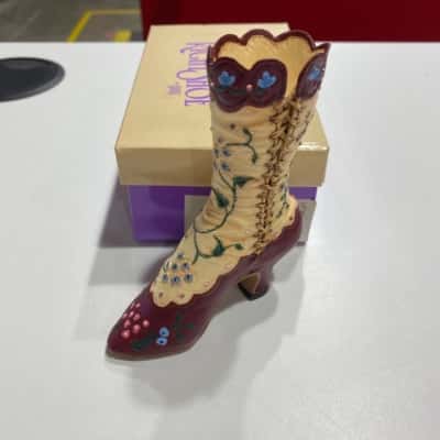 Just the right shoe miniature Opera Boot