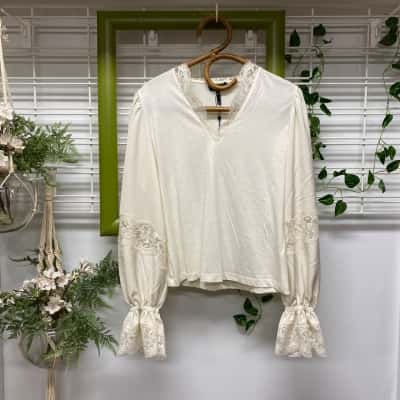 ME+EM Womens  Brand New Wioth Tags Size 12 Long Sleeve Layering Blouse Cream 