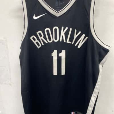 Brooklyn NBA Mens  Size L Jersey Black  / White 
